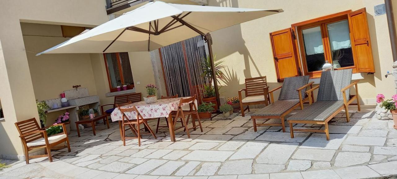 Borgo Grotta Gigante Bed & Breakfast Barbara المظهر الخارجي الصورة