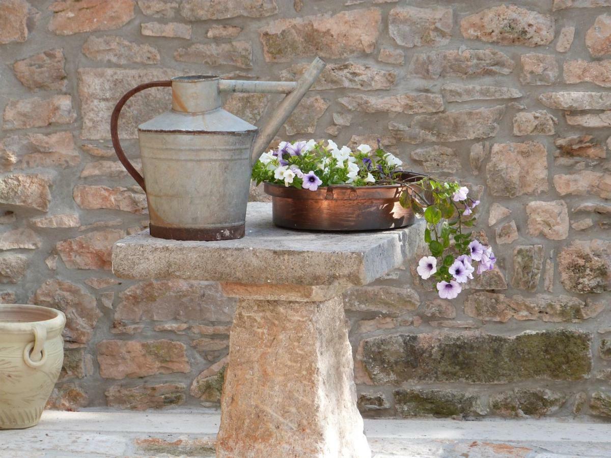 Borgo Grotta Gigante Bed & Breakfast Barbara المظهر الخارجي الصورة